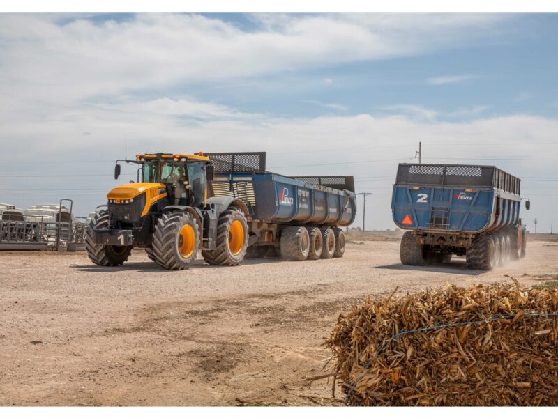 JCB 8330 AGRI